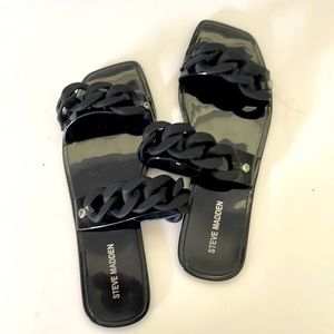 Steve Madden Slides with matte black chain